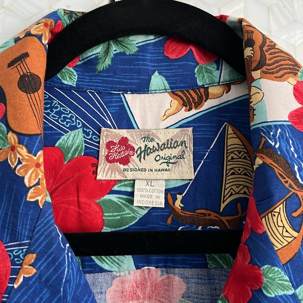 Colorful Hawaiian short sleeve shirt - Picture 2 of 8